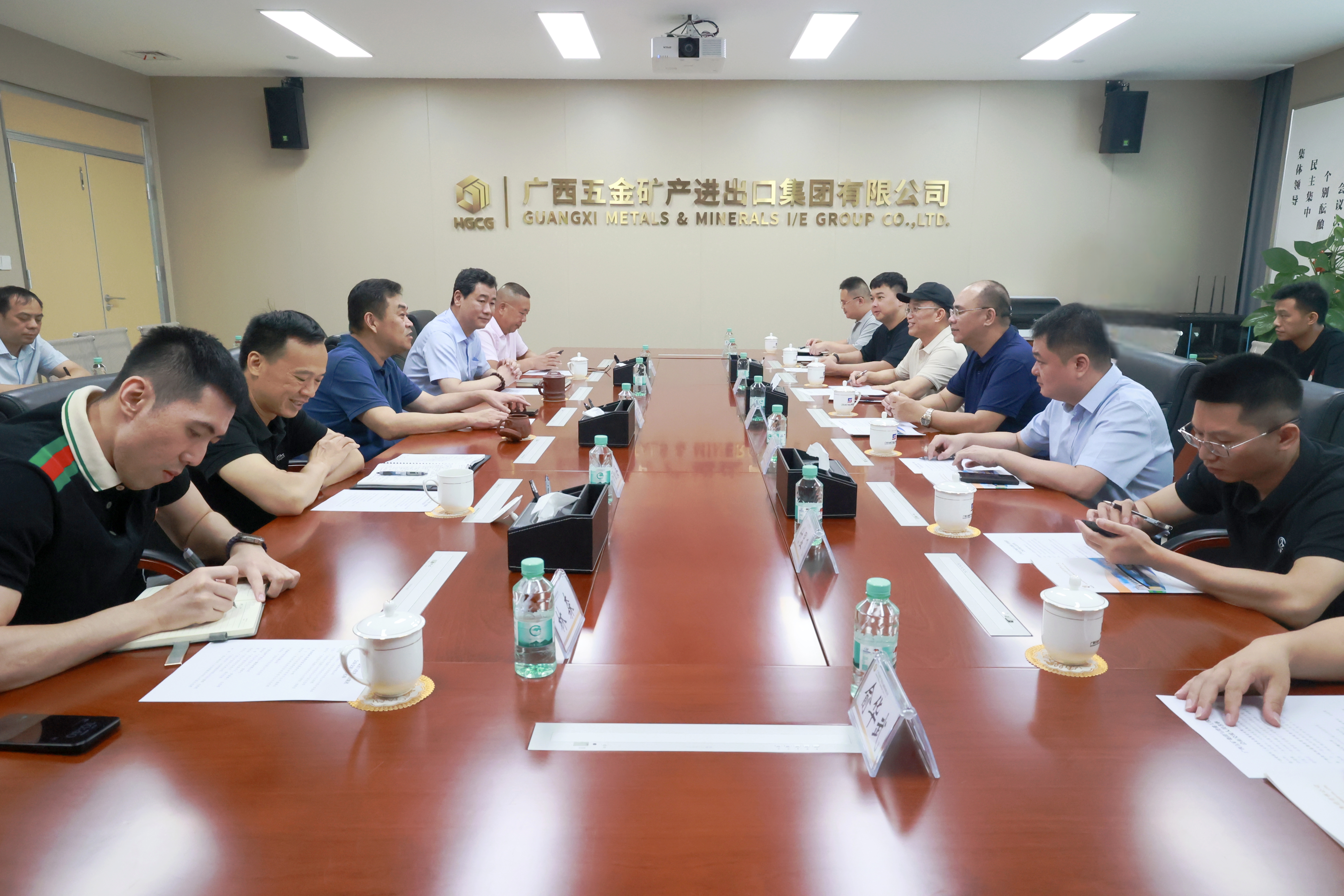 五礦動(dòng)態(tài) | 探索綜合能源合作新模式！曹津津會(huì)見(jiàn)貴港工投集團(tuán)隆永恒一行